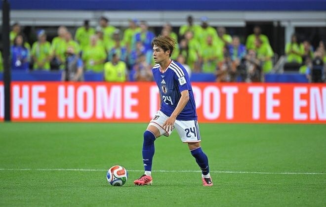 「驚きの森保采配」なぜ“替えが利かない”と思われた日本代表ボランチがスウェーデン戦で“出番なし”だったのか【W杯】