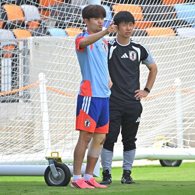 久保建英の左足にはテーピングが…ブラジルとの大一番を前に公開練習で見せた姿【W杯】