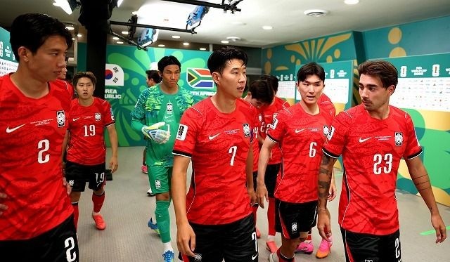 衝撃！９分の２――アジア勢が惨敗→W杯出場を逃した中国が酷評。中でも韓国をバッサリ「滑稽な敗者。その傲慢さで破滅した」