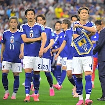 「おじいさんは日本推し？」運命のブラジル戦目前…伝説アニメの公式が放った“まさかの一枚”にファン笑撃！ちゃんとアウェーユニ」「だまされるな、ハイジ」【W杯】