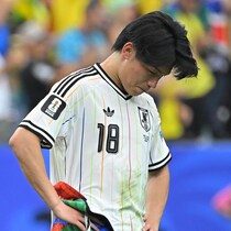 久保建英に起こされて…上田綺世が立ち上がれなかったブラジル戦での無念【W杯】