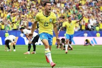 「かなり際どかった…」ブラジルメディアが日本戦で“流れを一変させた潮目”を徹底解説！「積極策でヴィニシウスが生き返った」【W杯】