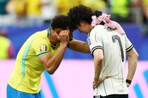 「俺たちは５回優勝してるんだよ！」ブラジル代表FWが試合直後、日本側に向けて“挑発行為”に及んだと母国報道 「一方で田中碧に対しては…」【W杯】