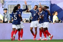 「日本が苦戦したスウェーデンが…」４戦13発の圧倒的攻撃力！ 優勝候補フランスの“別格”ぶりにファン衝撃「やっぱり強い」「こりゃ優勝の大本命だな」【W杯】