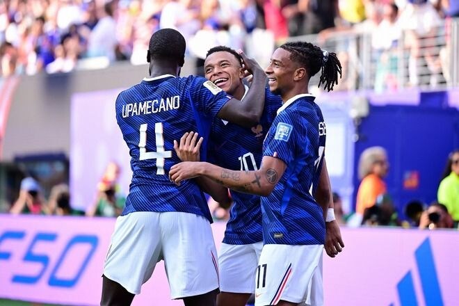 エムバペが圧巻2発! 優勝候補フランス、スウェーデンに3-0完勝で16強進出! 次戦はドイツを下したパラグアイと激突【W杯】