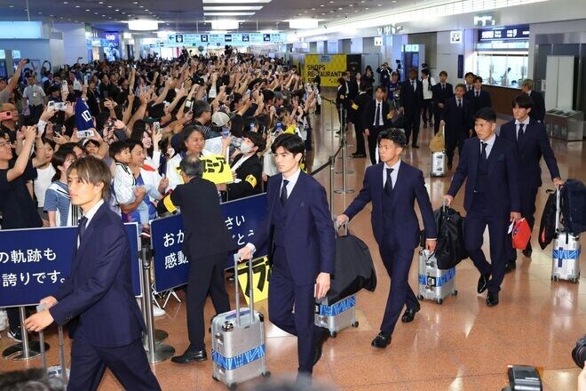 「お前なんか出て行け!」帰国時の日韓両国を待っていた“残酷なコントラスト”に韓国メディアが愕然「こちらとは大違いだ」「罵声や怒号など皆無」【W杯】
