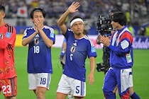 「こんな時間に泣けてきた」日本代表DFの“女優妻”が深夜に涙。なぜ？「凄い。絶対的に…」【W杯】