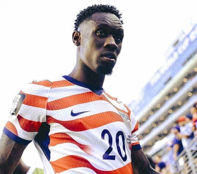 直近の試合で退場したアメリカFWバロガン、ラウンド16ベルギー戦の先発入り。“異例措置”で出場可能に【W杯】