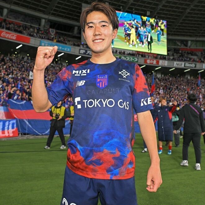 「天は日本に味方する」19歳日本代表MFのバレンシア移籍に韓国メディアも衝撃!「韓国を今後15年間苦しめるテクニシャンだ」