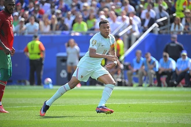 「日本代表が過剰に3位通過を恐れた理由はこれだったか」衝撃だった優勝候補の“凄まじい武器”【W杯】
