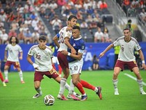 「哀れだ」「もうスペインには勝てないのか」まさかの完敗で３大会連続の決勝進出ならず…前回準優勝国の敗退に母国ファン愕然「デシャン体制はもう終わりだ」「チームになっていなかった」【W杯】