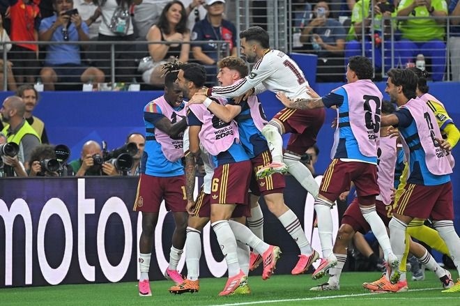 “無敵艦隊”スペインが16年ぶりの決勝進出！ オジャルサバル＆ポロ弾で２－０快勝！ エムバペ擁するフランスを下す【W杯準決勝】