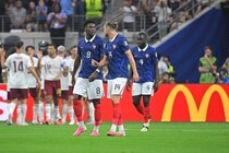 「大きな収入減に」最大37億円の損失…決勝進出を逃したフランス、“巨額賞金”逸失に母国メディア嘆き「米国開催で経費は大幅に膨れ上がっている」【W杯】