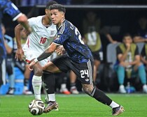 「マジで鳥肌ヤバい」エンソ・フェルナンデスの同点弾にファン熱狂！「何が起きたか分からなかった」圧巻のゴラッソ「本当に凄すぎる」【Ｗ杯】