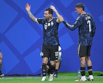 メッシは“右足”も凄い！ イングランド撃破の決勝弾をお膳立て「神クロス最高！」「輝きが眩しい」など称賛の声続々【Ｗ杯】