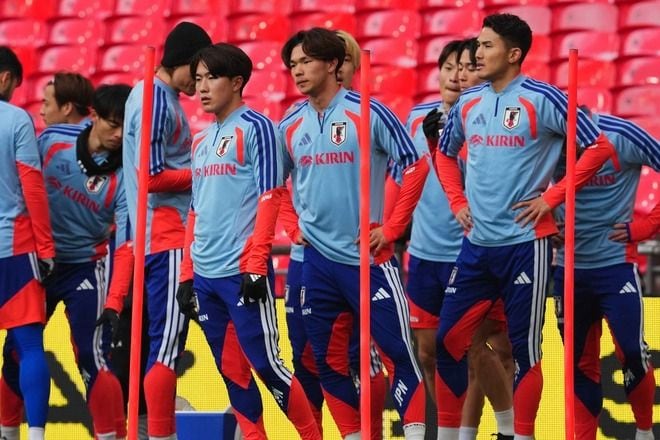 「日本のメッシになる男！！」と食事会。大物芸能人が貴重２ショット公開！「またすごいメンバー」「いい笑顔見れて嬉しい」など反響