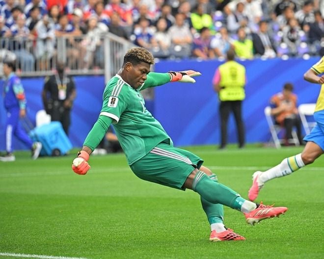日本代表戦士が今夏移籍の可能性がある“W杯のスター９人”に選出！ 英『BBC』がセレクト「今大会屈指の好プレーとして語り継がれるだろう」
