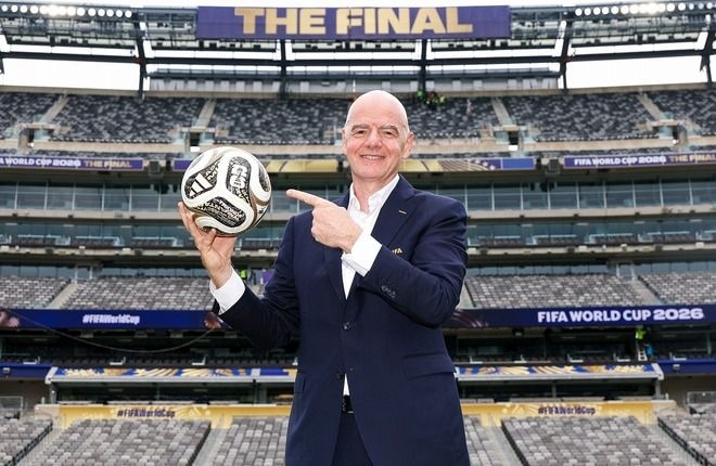 批判もどこ吹く風。FIFA会長、“支持表明200・反対0”で再選濃厚と仏報道。UEFAは対立候補擁立の可能性を探るも…【W杯】
