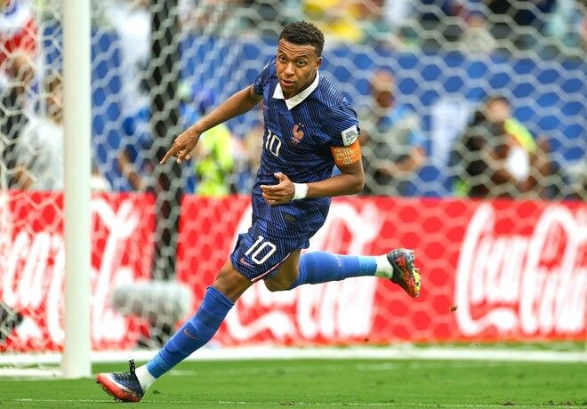 エムバペがメッシを抜く!今大会トップの9点目!W杯通算では最多タイ。0-4で前半を終えたフランスが猛反撃、3決は史上稀に見る展開に