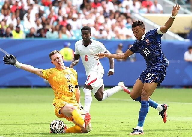 「フランスどうした?まじで」「崩壊している」驚愕の0-4…イングランド相手に大量ビハインド【W杯3決】