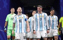 「マラドーナを彷彿とさせるボス化」４大会６点→２大会15点…なぜメッシはW杯でゴールを量産できるようになったのか「孤立していた大エースが…」【コラム】