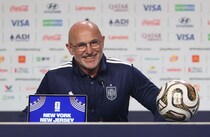 「他の監督ではめったにない」欧州制覇→W杯優勝に大手！スペイン代表を率いる65歳指揮官の振る舞いに驚いた【W杯】