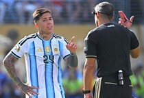 決勝で痛恨退場のアルゼンチンMFが沈黙を破る。気付いたことを明かす。劇的決勝点→千金同点弾、英雄的活躍を続けていたが…【W杯】