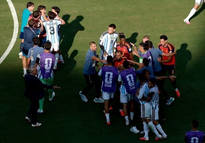 Ｗ杯決勝後に起きた“暴挙”をFIFAが本格調査。英BBCは「厳しい処罰が下される可能性が高まる」と報道