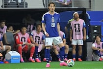 「この匂わせは誰？」日本代表DFの“3000万円超”高級車ショットでファンが注目したのは…「めっちゃぎり特定できない」【W杯】