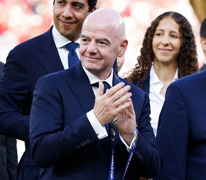 「素晴らしいW杯が台無し」海外大手紙がFIFAのW杯運営を糾弾！「レジェンドはVIP席で飲み食い」「一般人はパニーノひとつに3200円」
