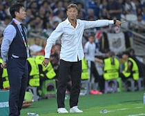 「引く手あまただ」日本のＷ杯対戦国を率いたフランス人指揮官、韓国代表など複数国の新監督候補に。母国メディアが報道「アフリカでも高く評価されている」