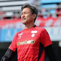 「世界一動ける59歳だ」「やっぱりカズすげーわ」公式戦で決めた！ 三浦知良の絶妙ダイレクト弾にSNS沸騰「めっちゃストライカーだな」