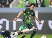 「関心を強めている」W杯出場の日本代表FWに“２部脱出”の可能性！ブンデス優勝６回の名門が興味と現地報道！ドイツ＆オランダ強豪と争奪戦か「将来有望なストライカー」