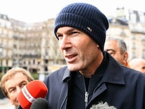 フランス代表の監督就任が確実視されるジダン。初の記者会見で何を話すか。現地メディアが予想「まず避けて通れない話題は...」