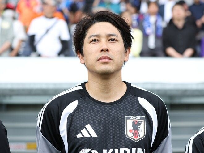 「胸熱」「また見れて嬉しい」内田篤人と日本代表元監督の再会にファン興奮！ 伊代表レジェンドとの“豪華３ショット”も！ イタリアンジョークには「吉本新喜劇やん」