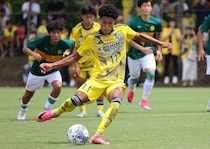 自らスイッチを入れて２得点。３回戦敗退も…鹿島学園FWワーズィージェイヴェン勝が殻を破るきっかけを掴んだ夏「もっと良い選手に成長できる」【総体】