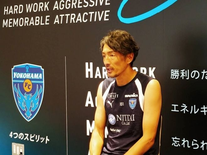 「上から叩き潰すぐらいの気概で」J１昇格候補の横浜FCが見据える景色。須藤監督は奮い立つ「内容と結果、両極を取れるように」