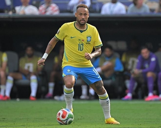 「ショック」「涙が止まらない」W杯敗退から３週間…ブラジル代表10番の電撃発表にネット騒然「まだ34やろ」「一つの時代が終わる」