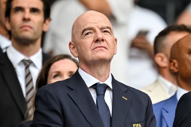 世界を揺るがせた“大騒動”に終止符か…FIFA会長が計画撤回を表明。UEFAなどの強硬反発を受けて方針転換「近日中にすべての関係者を再び集める」