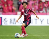 「どんどん腫れてくる自分の左膝を見て…」セレッソ24歳MFが“治療中の足”公開で心境吐露。「不安や怖さの毎日」「簡単に前を向くことができない怪我」