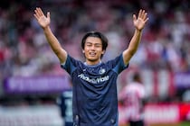 「彼は乗り気ではない」日本代表エース、欧州名門からの“45億円級”オファーを拒否か！「強く望んでいる」移籍先とは？