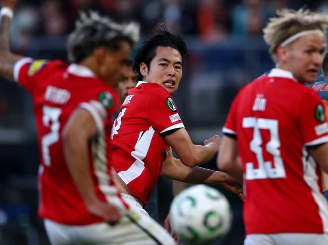 「イチハラの世界的なセーブ」AZリザーブチームで奮闘。21歳日本人DFが絶体絶命のピンチを救う超ビッグプレー「土壇場で飛び出し、見事にゴールライン上でクリアした」