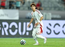 「求める選手像に合致」なんと！昨年日本代表デビューの21歳MFがオランダ３位の“補強候補”に浮上！蘭王者に移籍したサムライ戦士の後釜として報道「Jリーグからステップアップする可能性」