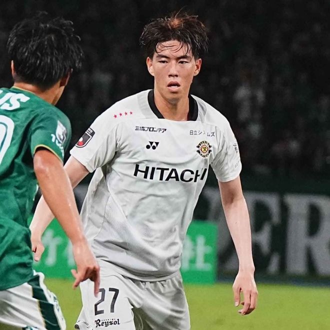 「嬉しいニュース」代表活動中の右膝前十字靱帯断裂から復活。25歳MFに森保監督も安堵