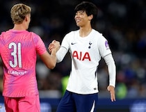 「他のプレミアクラブなら先発できるほど優秀」W杯落選の21歳日本代表DF、再レンタル濃厚→イングランド名門に“残留”の可能性「４番手を争う」