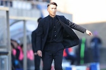 「なにしてんの（笑）」「強すぎん？」J２で生まれたユニークな“珍作戦”が話題！ 見事な２発に「面白い」「しっかり結果出てるのすごい」の声