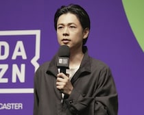 「んーサンフレッチェつよかったなあ」埼玉県出身の人気俳優が“浦和ユニ姿”を披露！「レッズサポなの!?」「え！え！どこにいたの」など驚きの声！