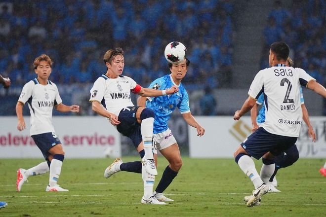 開幕２戦未勝利のジュビロが向き合うべき現実。横浜FCとの差が内容にも結果にも表われた敗戦。主将の言葉に説得力「普通に負けた」