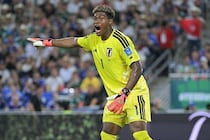 「今朝メディカルチェック」日本代表守護神、プレミア名門移籍へ最終段階！ 正GKのユベントス行き白紙も…ロマーノ記者が最新情報「契約はすべて確定している」