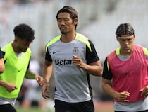 プレミア移籍もいまだ実戦なし。31歳日本人MFのデビュー時期を地元メディアが伝える「怪我からの回復を順調に進め…」
